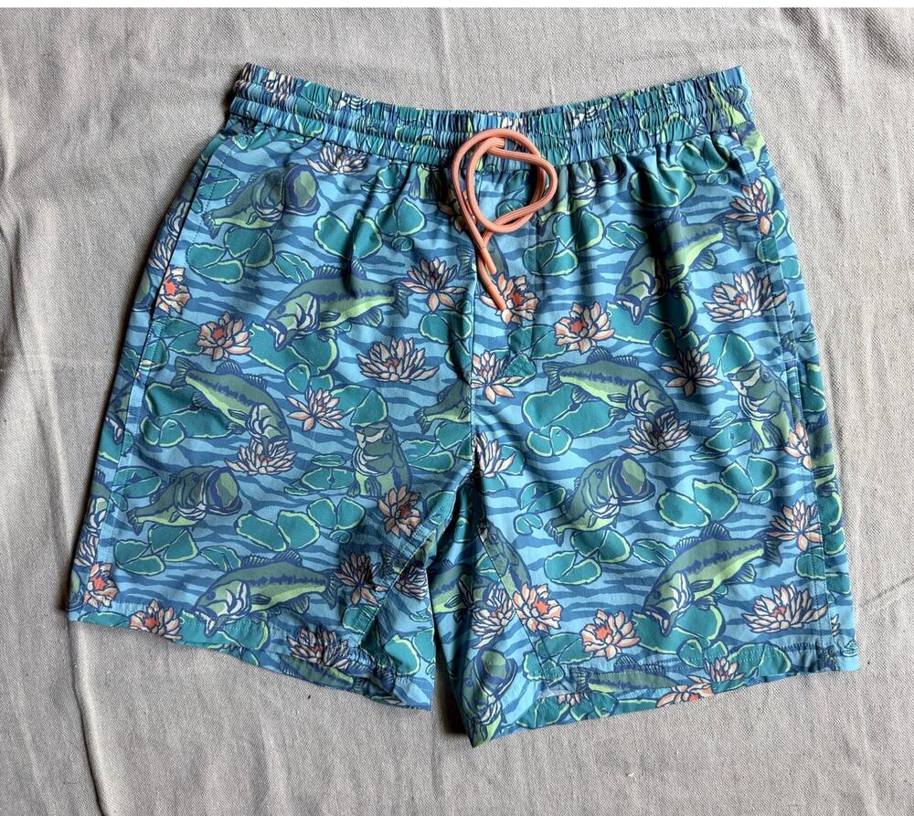 Googan Squad Swim Shorts Men's Size M Bass Fishing Lilly Pad Lined Resortwear